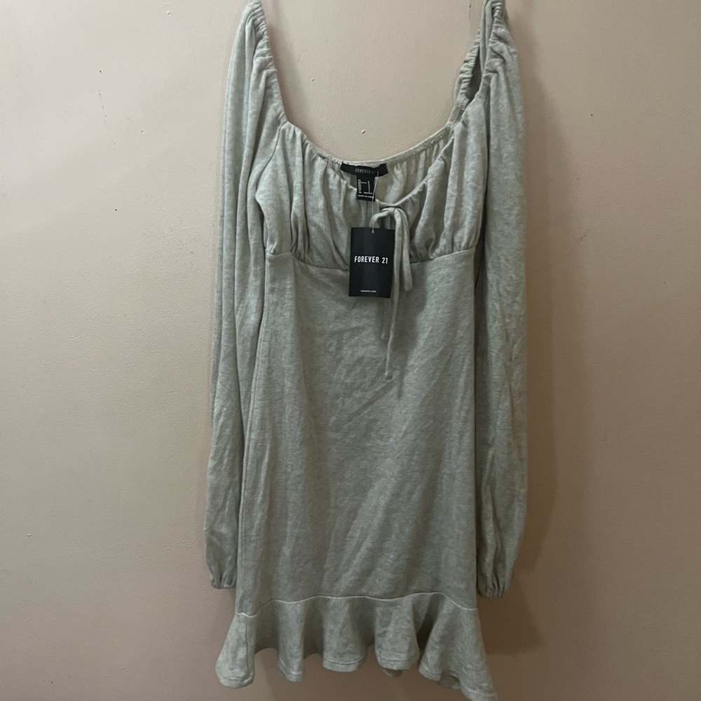 Woman’s forever 21 dress size small